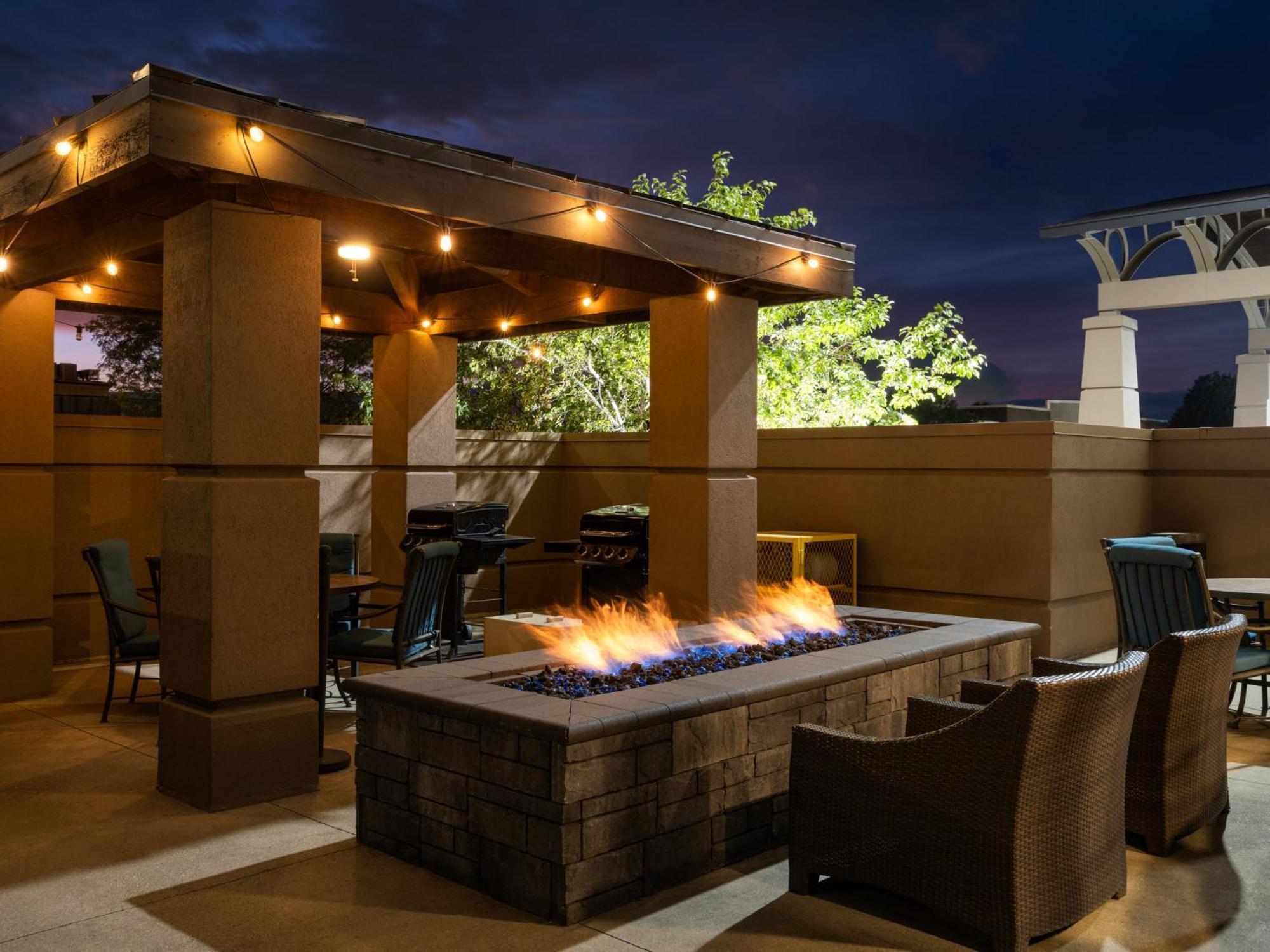 Staybridge Suites Indianapolis Downtown-Convention Center By Ihg Eksteriør billede